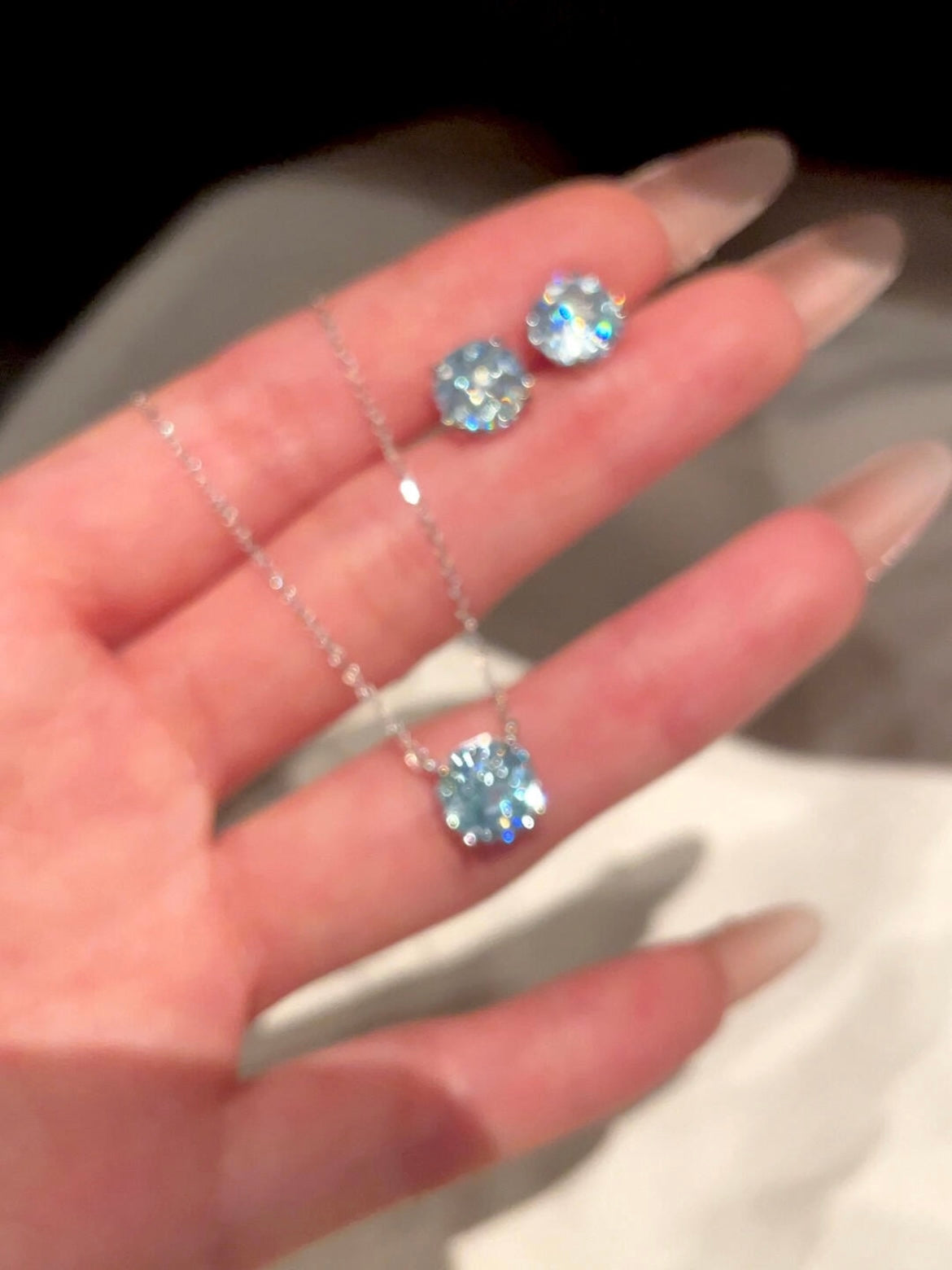 Rose-Cut Blue D Necklace