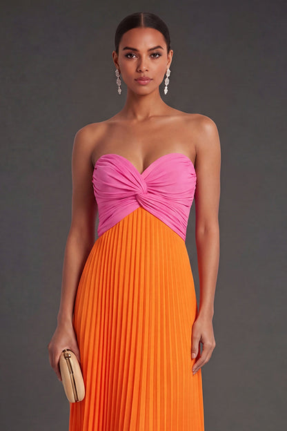 Valentina Pleated Sweetheart Formal Dress