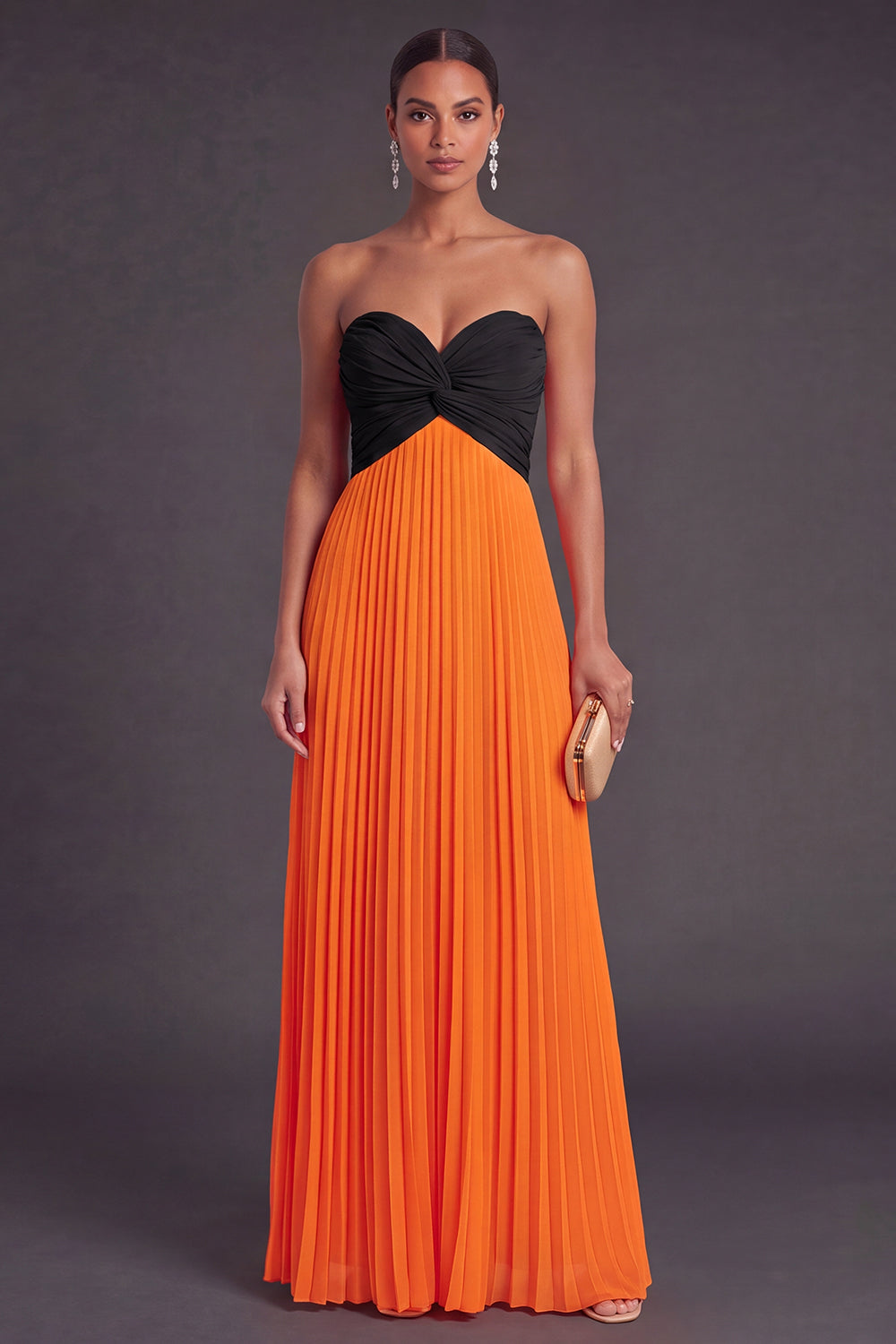 Valentina Pleated Sweetheart Formal Dress