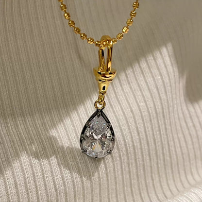 2.4ct Drop-Shaped Diamond Black Gold Necklace