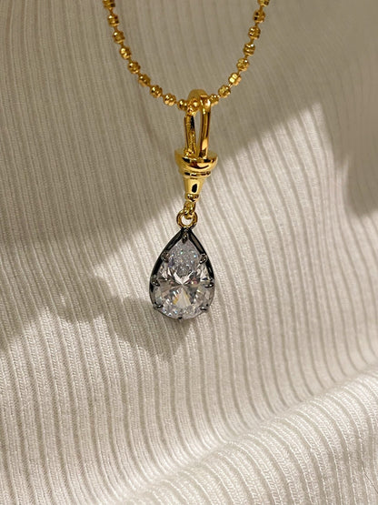 2.4ct Drop-Shaped Diamond Black Gold Necklace