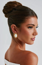 Jamy Textured Ellipse Earrings