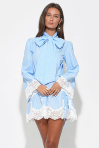 LIGHT BLUE/WHITE