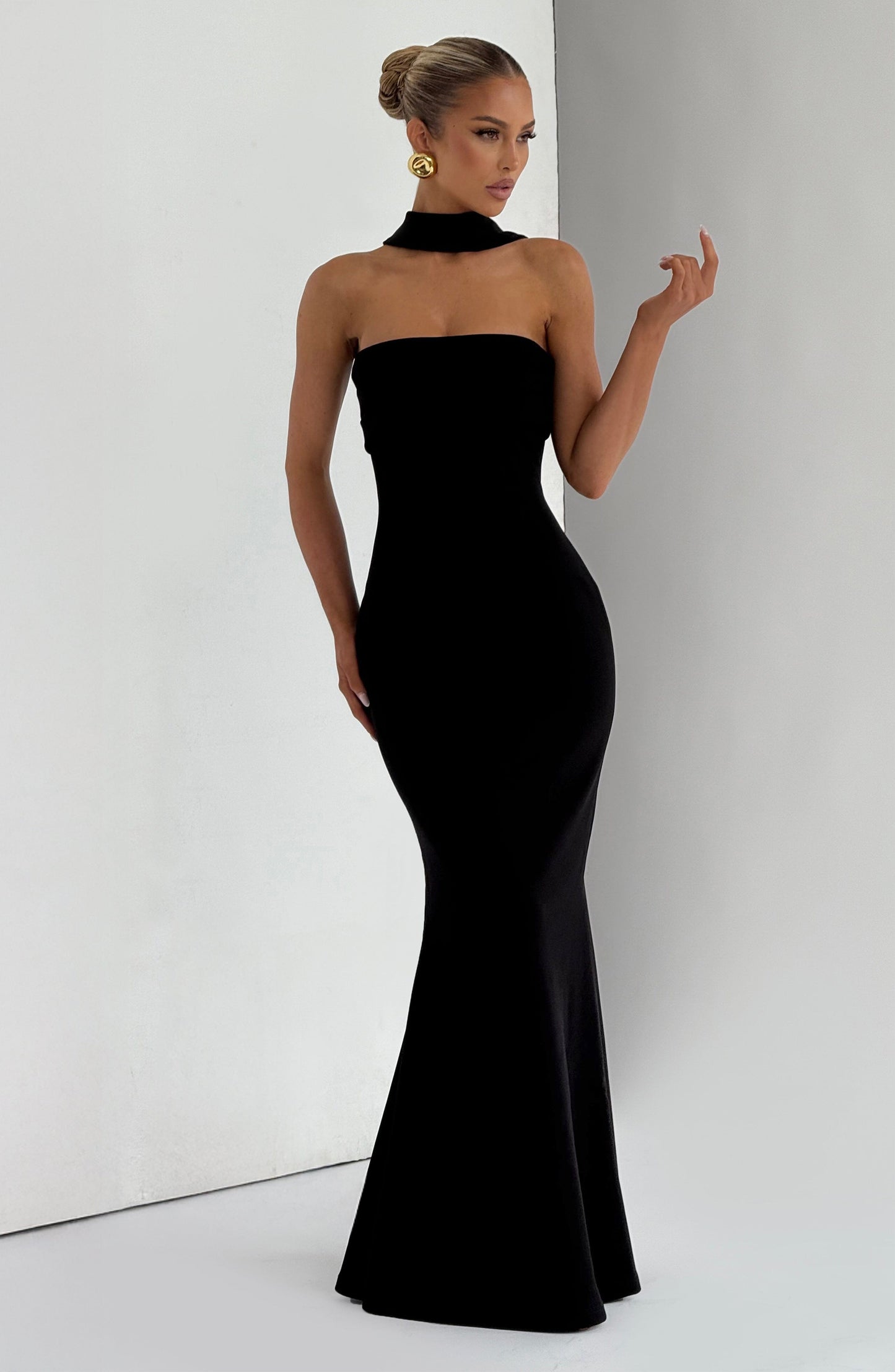 Leura Navy Maxi Dress